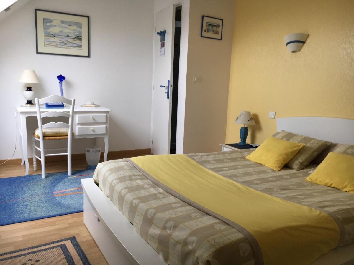 La Maison S'Apelle Le P'Tit Nid Granville Dış mekan fotoğraf